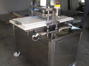 Leather cutting machine